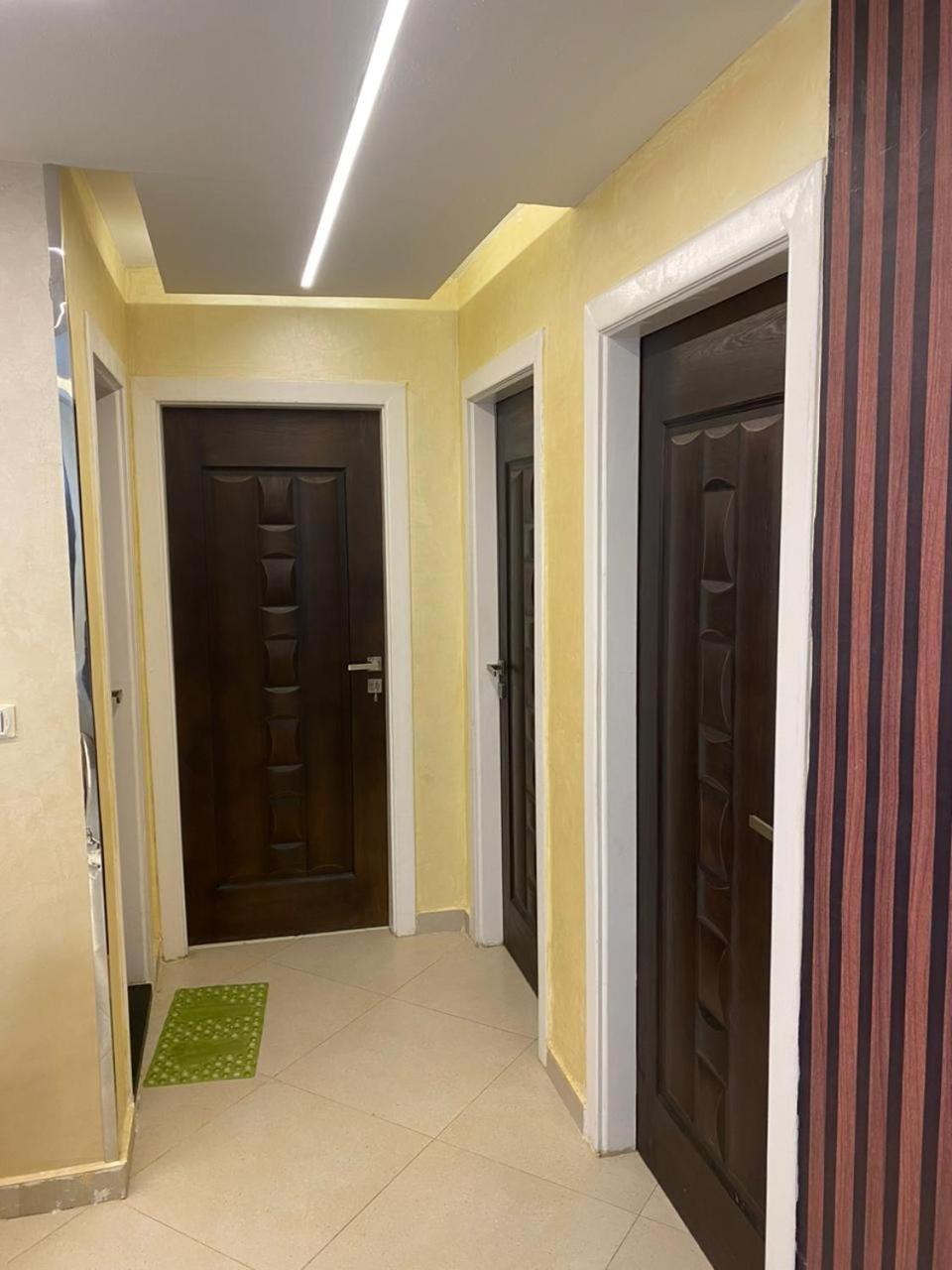 مفروشة بالمهندسين